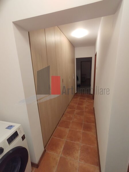 Lacul Tei, Parcul Circului, prima inchiriere, apartament decomandat 3 camere.