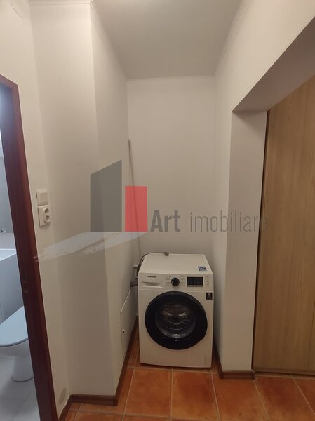 Lacul Tei, Parcul Circului, prima inchiriere, apartament decomandat 3 camere.