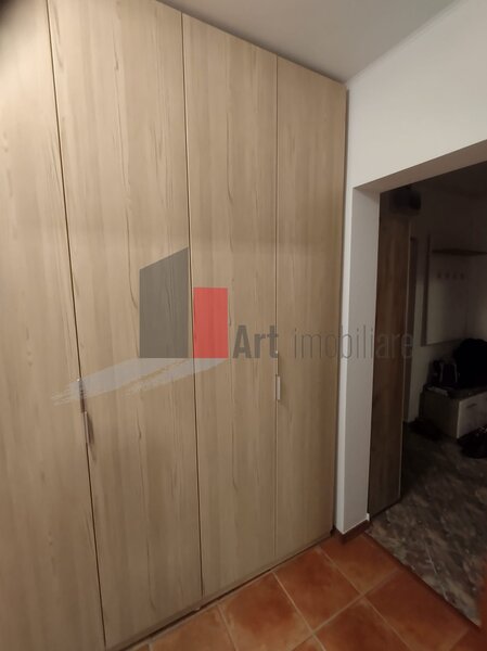 Lacul Tei, Parcul Circului, prima inchiriere, apartament decomandat 3 camere.