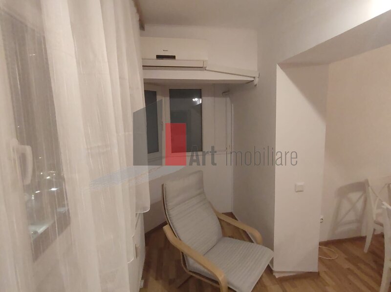 Lacul Tei, Parcul Circului, prima inchiriere, apartament decomandat 3 camere.