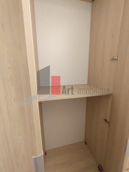Lacul Tei, Parcul Circului, prima inchiriere, apartament decomandat 3 camere.