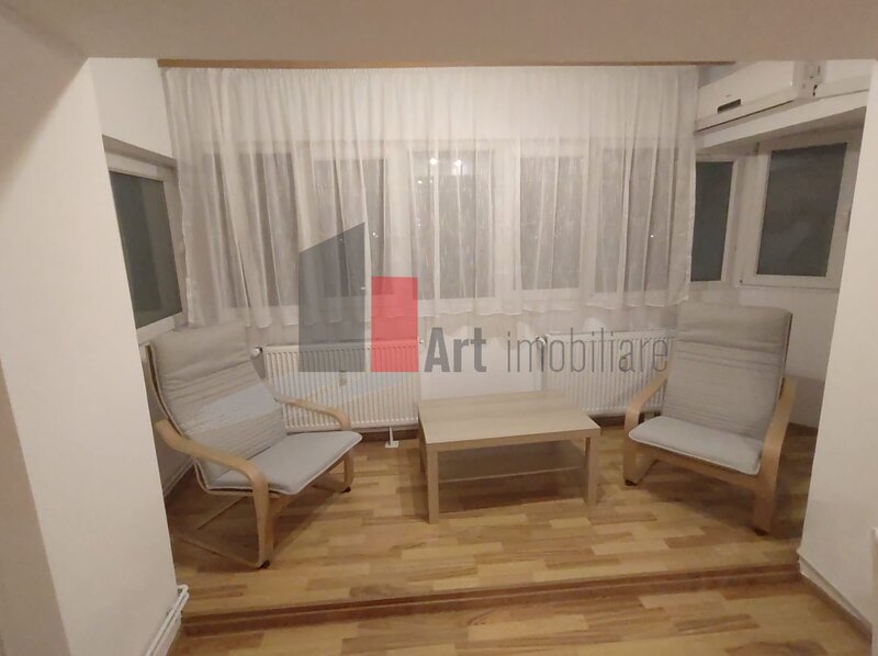 Lacul Tei, Parcul Circului, prima inchiriere, apartament decomandat 3 camere.
