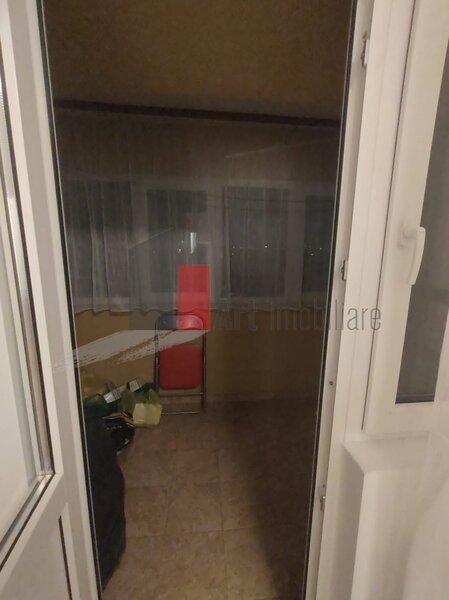 Lacul Tei, Parcul Circului, prima inchiriere, apartament decomandat 3 camere.