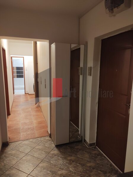 Lacul Tei, Parcul Circului, prima inchiriere, apartament decomandat 3 camere.